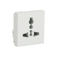 6/13/16A. Multi Universal Socket - White MR - 13A. Flat pinc can be inserted - 2M