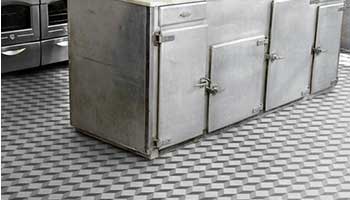 3D kitchen tiles are a popular choice